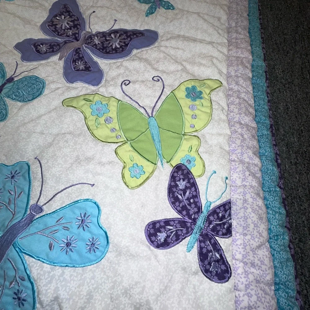 NoJo Butterfly Baby‎ Quilt Purple Teal Appliqué Blanket Crown Crafts vintage